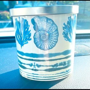 Sun and sea candle